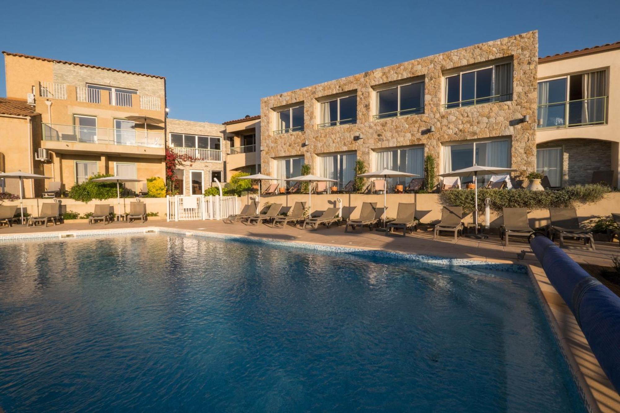 Hotel Funtana Marina Л'Иль-Рус Экстерьер фото